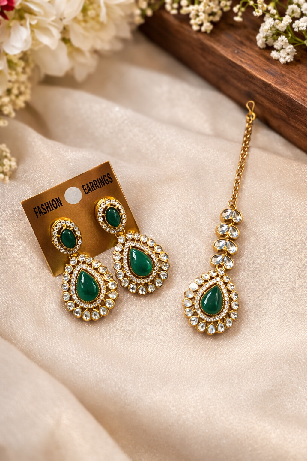 Elegant Green Kundan Earrings with Maang Tikka Set