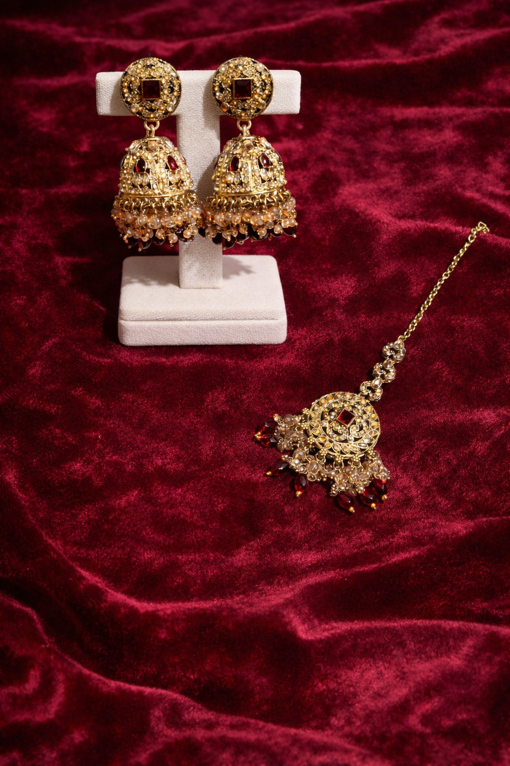 Royal Kundan Choker Necklace Set with Jhumka Earrings & Maang Tikka