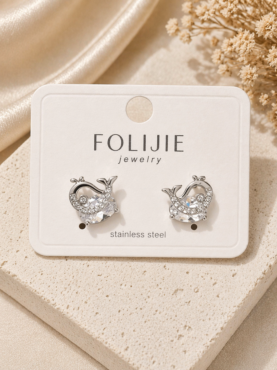 Cute Crystal Whale Stud Earrings ✨